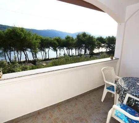 In With Seaview, Balcony, Air Condition, Wifi Apartment *